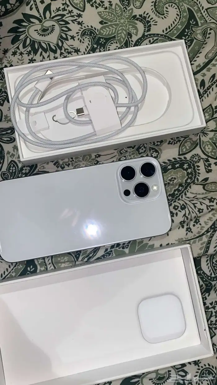 ايفون 16 0