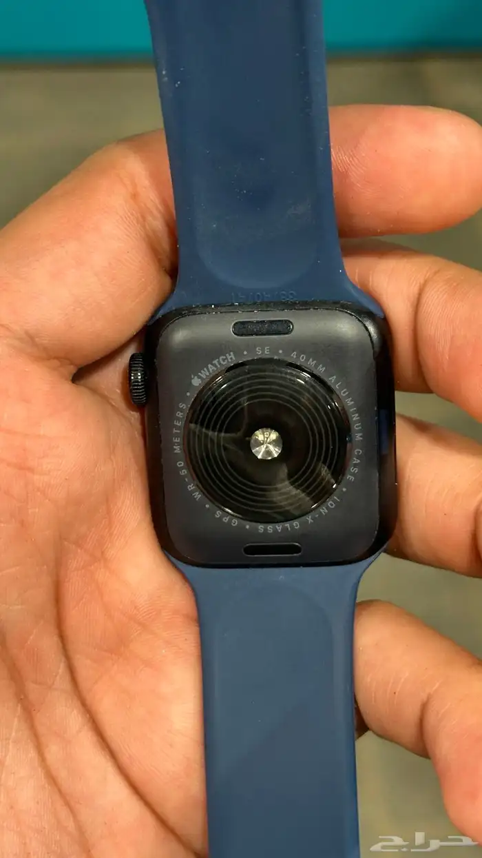 ساعة ابل se 2