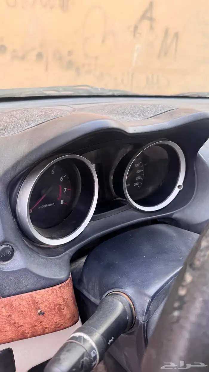 للبيع لانسر 2011 6