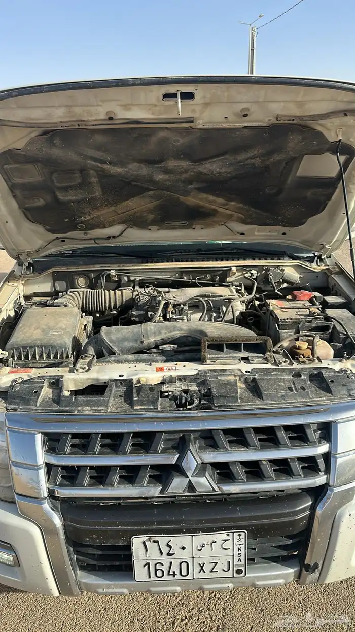 باجيرو للبيع 2016 مكينه وقير ودبلات كلها شرط 10