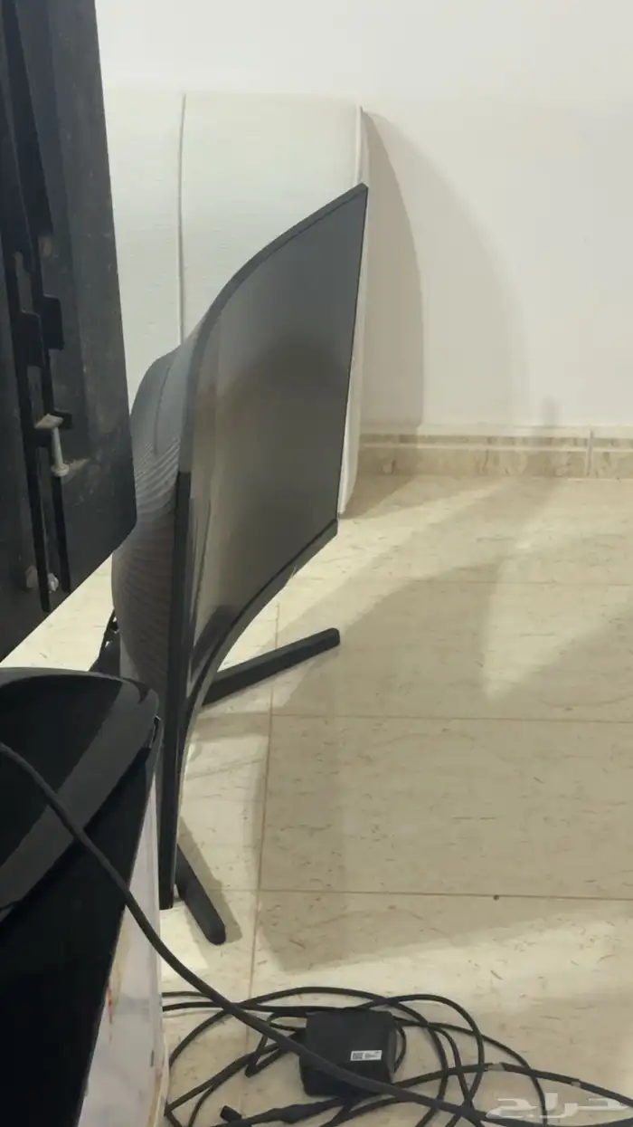 شاشة قيمنق من سامسونق 1