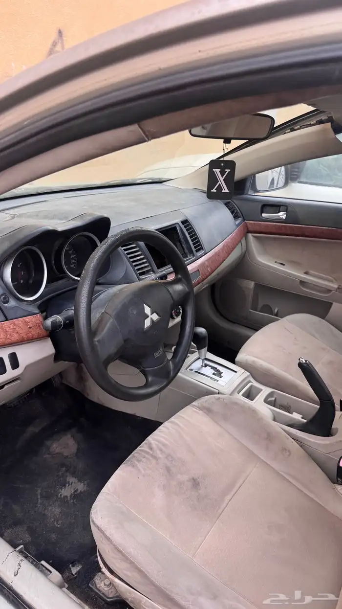 للبيع لانسر 2011 5