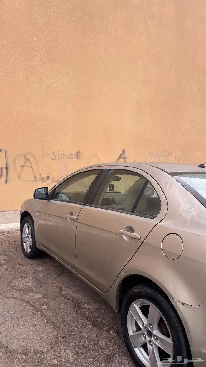 للبيع لانسر 2011 1