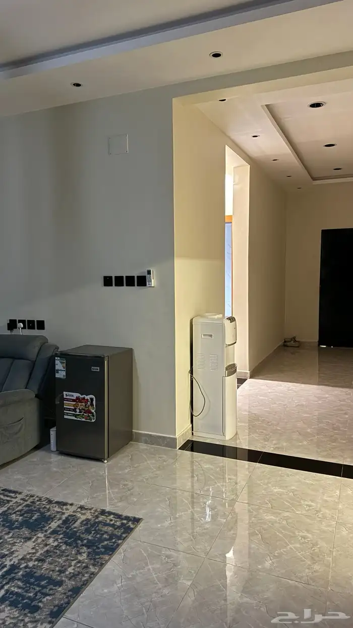 شقة مؤثثه للإيجار 1