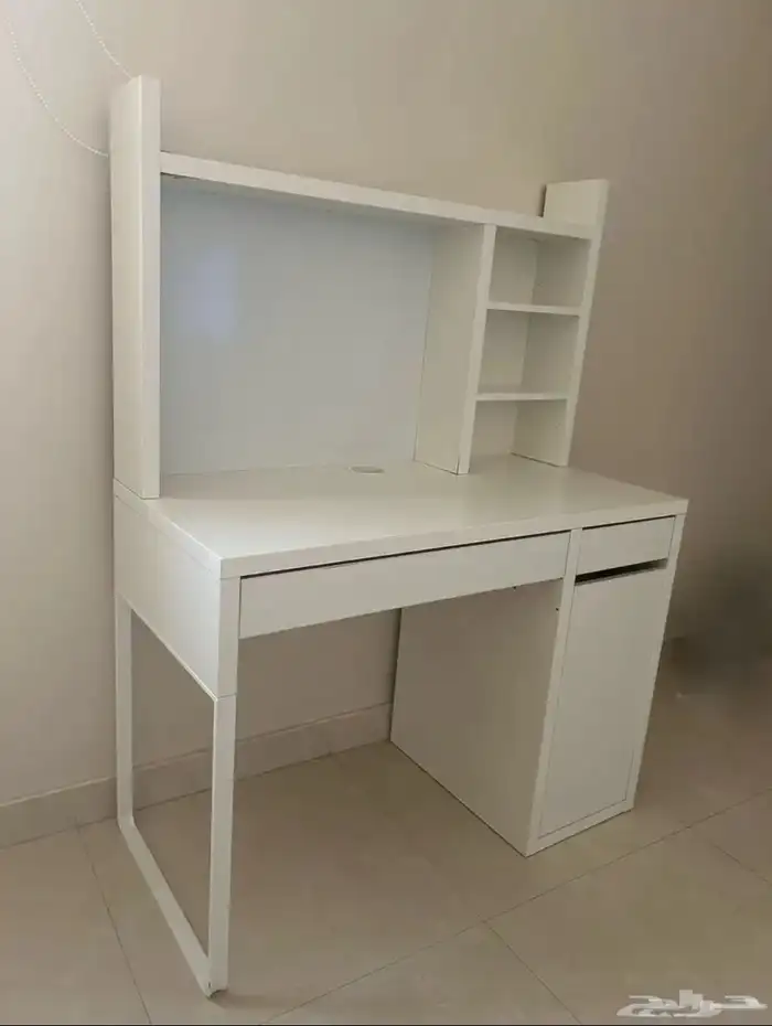 مكتب إيكييا 1