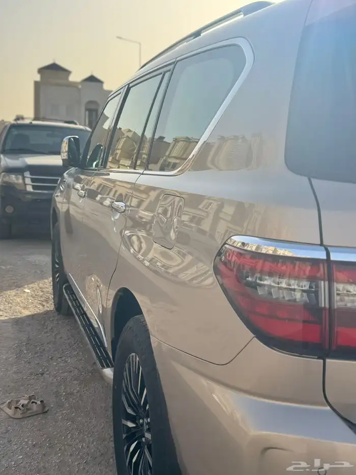 للبيع نيسان باترول بلاتينيوم V6 موديل 2022 14