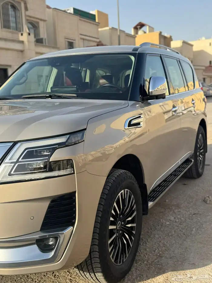 للبيع نيسان باترول بلاتينيوم V6 موديل 2022 10