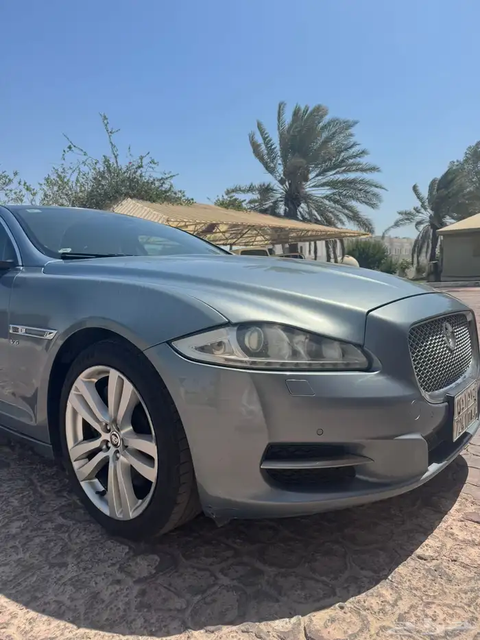 جاكوار 2013 XJL نظيف 1