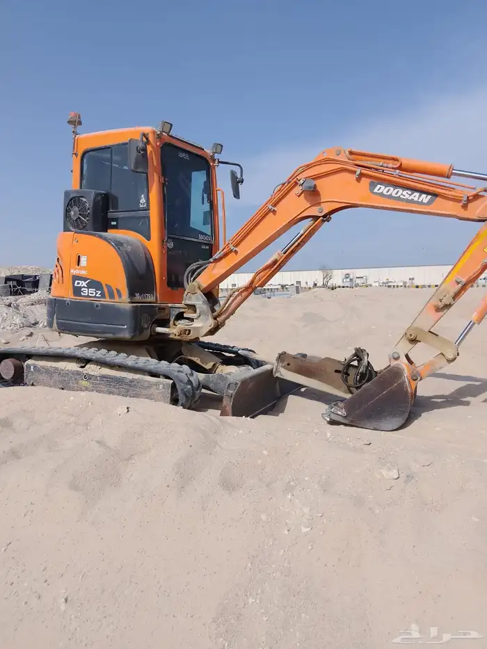 DOOSAN MINI EXCAVATOR 2021 MODEL 1