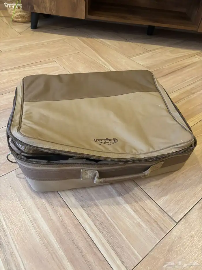 شنطة رحلات وحده كبيره ووحده لعزبة القهوه والشاي الكبيره 1