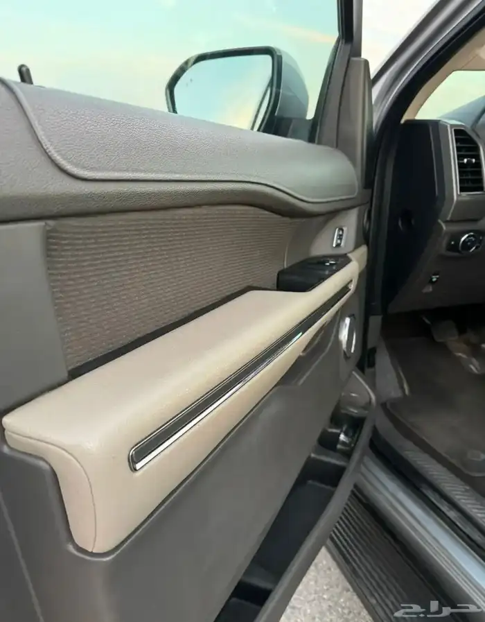 اكسبديشن 2020 XLT 8