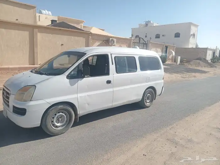 باص هونداي H1 0