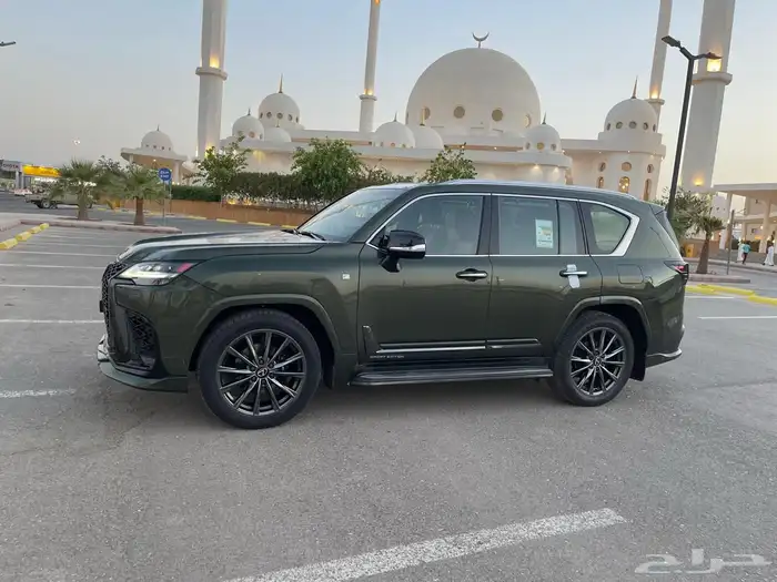 لكزس LX600 اف سبورت بريمي الموديل  2025 6