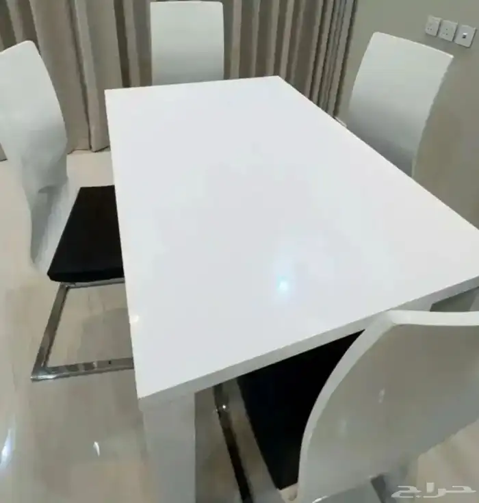 طاولة طعام للبيع 0