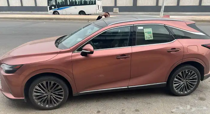 لكزس 2023 ماشي 24000 بدي وكاله 0