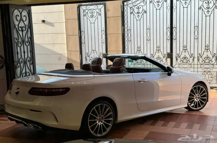 مرسيدس E200 AMG 2023 كشف 3 الاف كم 28