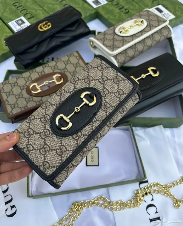 شنط سالوران ماستر طبق الاصل درجة اولى 34