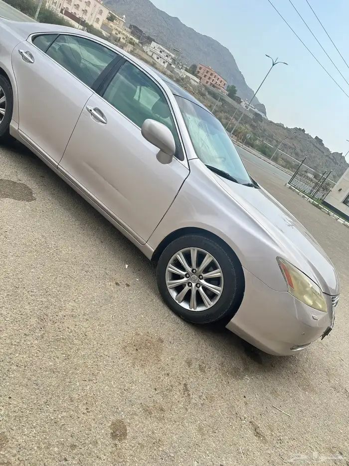 للبيع لكزس ES350 مع لوحة مميزة 5