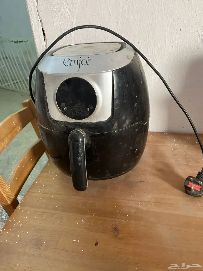 أدوات كهربائية وطاولة طعام من ايكيا 2