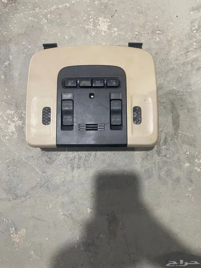 لمبة سقف كامري 2021 2