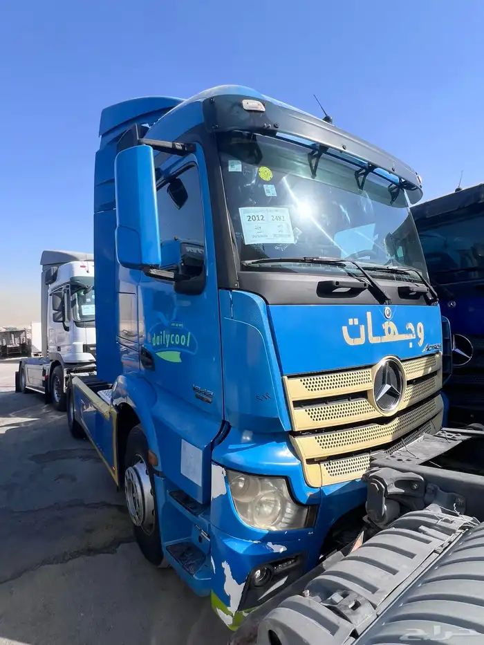 حراج معرض رائد للسيارات والشاحنات والمعدات كل يوم جمعة 37