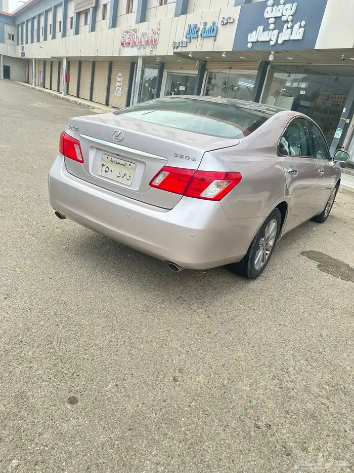 للبيع لكزس ES350 مع لوحة مميزة 7