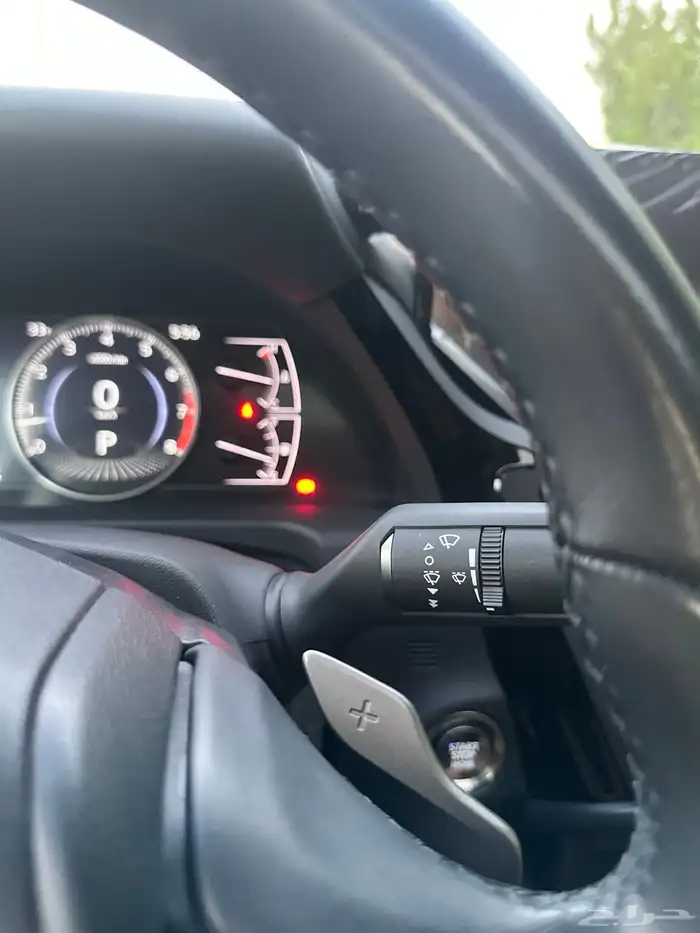 لكزس ES 350 2023 ممشى قليل بحالة الوكالة 60
