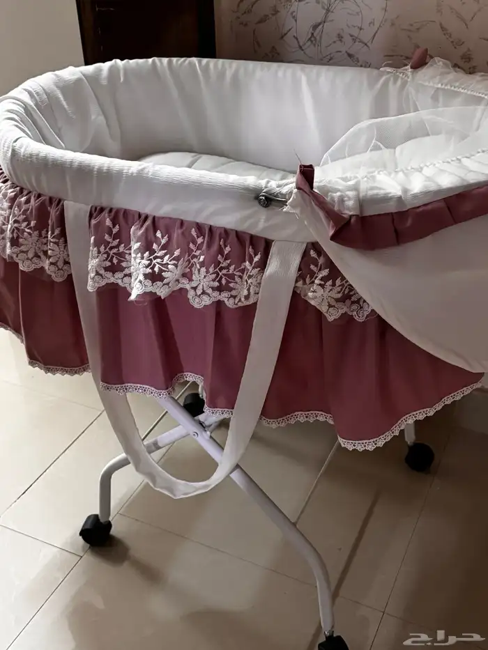 سرير اطفال 0