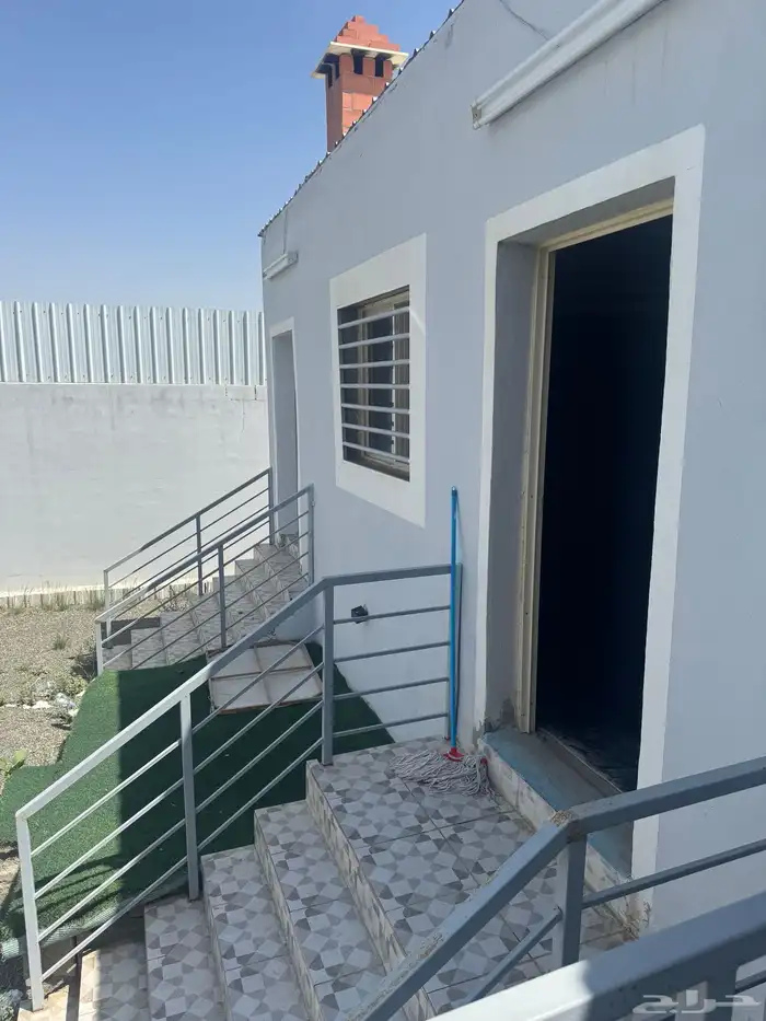 للاجار طريق الميه دور مستقل مقابل البولي فارد 10