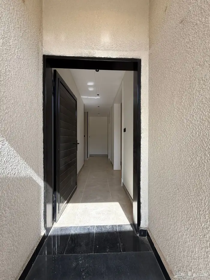 للبيع شقق ارضيه وعلويه بحى الضيافه خميس مشيط 9