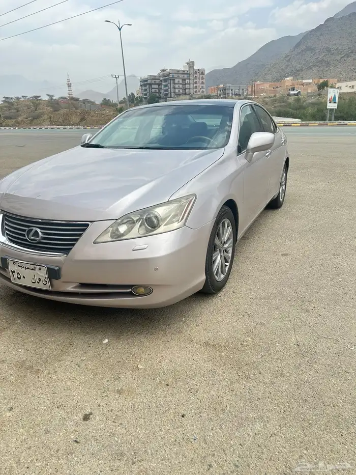للبيع لكزس ES350 مع لوحة مميزة 1