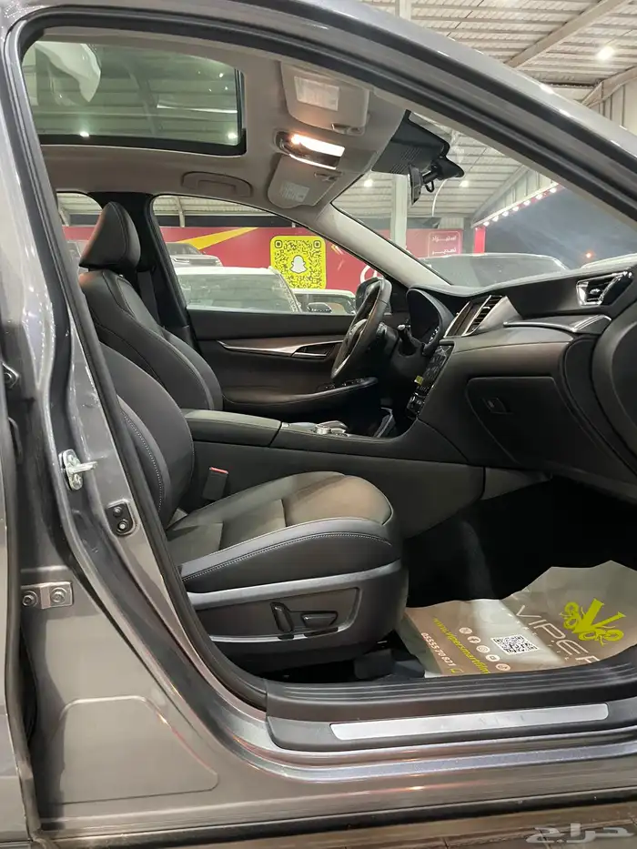 انفنتي كيو QX50 فتحه سقف سعودي(بنزين)2.0L 27