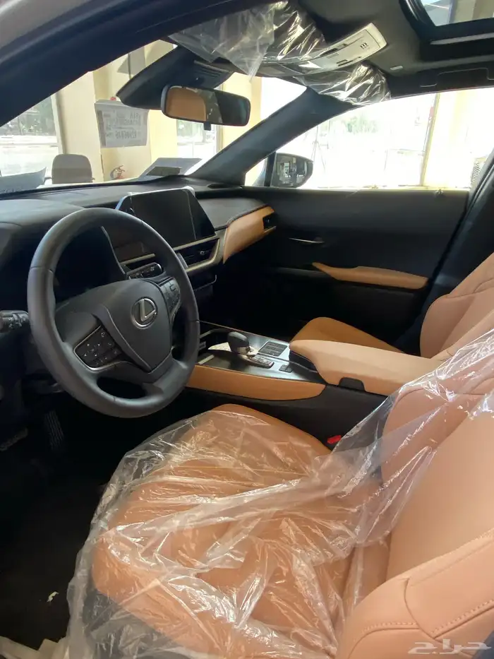 ليكزس UX300H 3