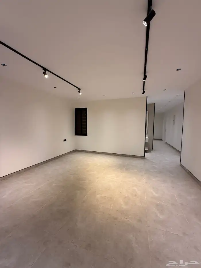 للبيع شقق ارضيه وعلويه بحى الضيافه خميس مشيط 15