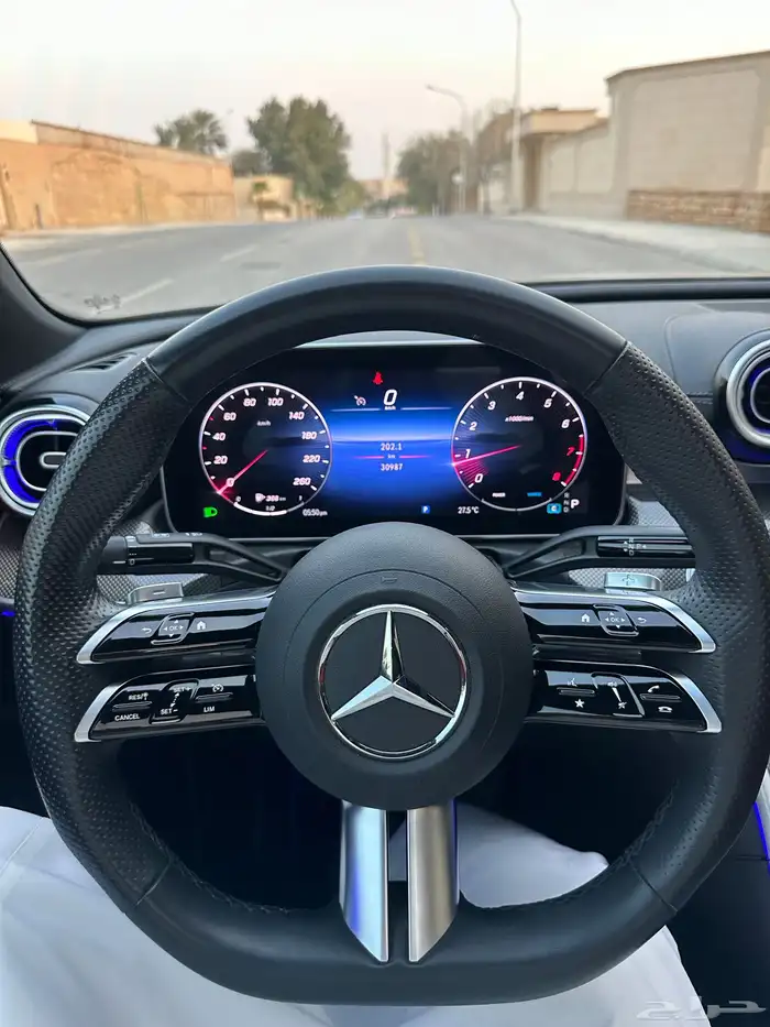 مرسيدس C200 ماشيه 35 الف فقط 2023 بحاله الوكاله 34