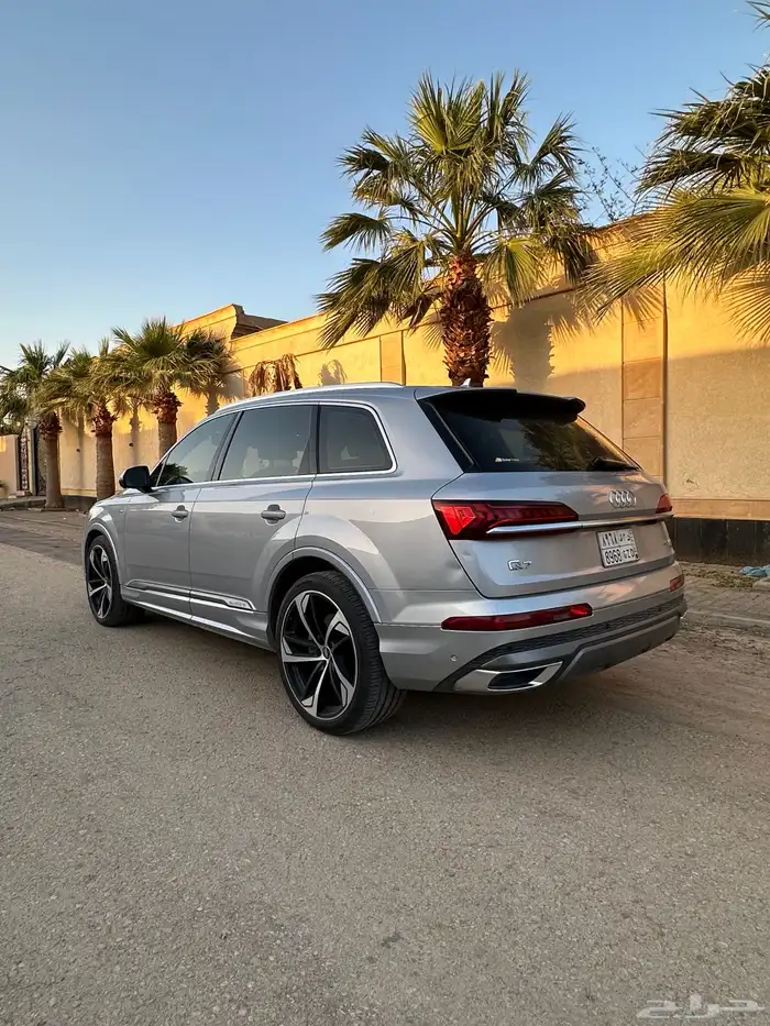 أودي Q7 2020 استخدام شخصي نظيف جدا 3