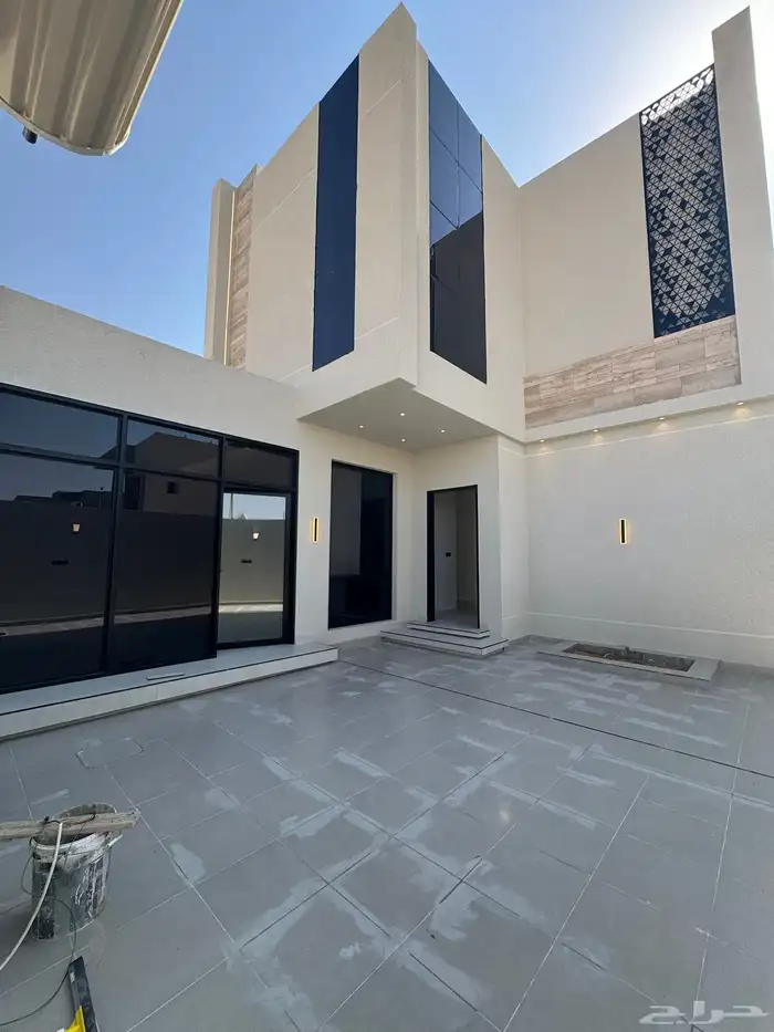 فيلا فاخره جدا حي المحمديه بعنيزه 0