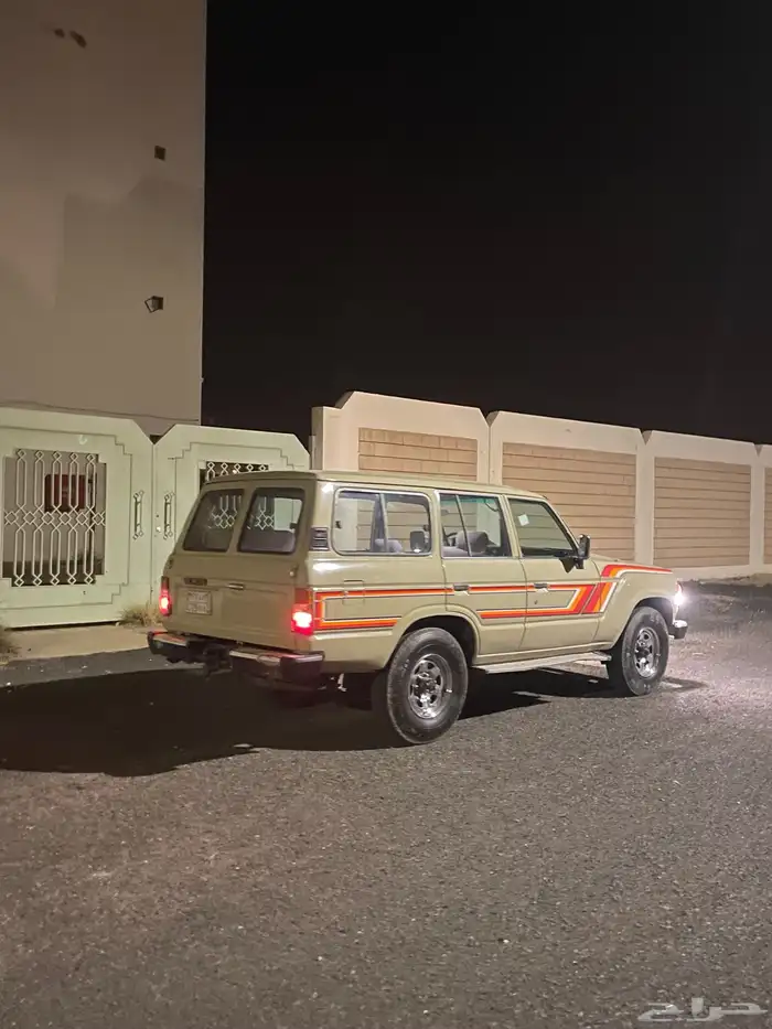 لاند كلوزر 86 مرشوش على نضافه على السوم 0