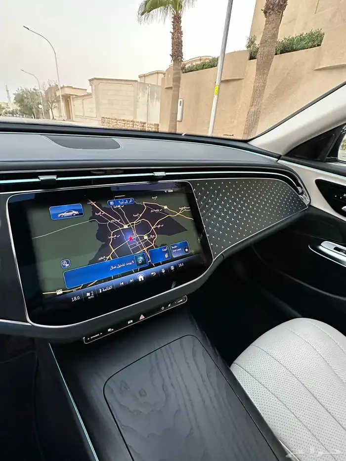مرسيدس E200 بحاله الوكاله داخل ابيض 2024 29