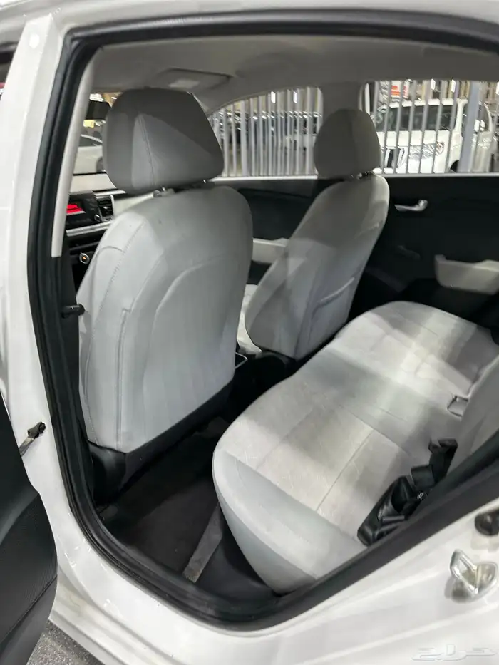 كيا ريو 2019 ستاندر ابيض لدى معرض(عبيد الرشيدي) 27