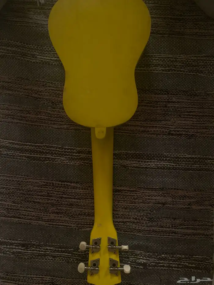 اله موسيقى جيتار 2