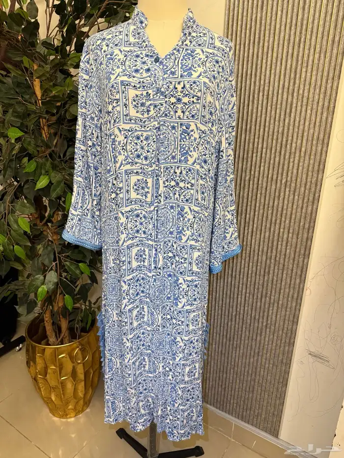 مجموعة فساتين ماركات منوعة 38