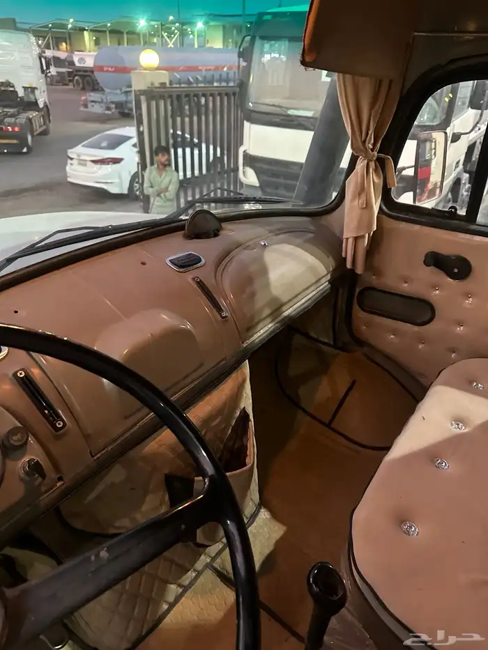 وايت بوز موديل 1982 حجم 2624 7