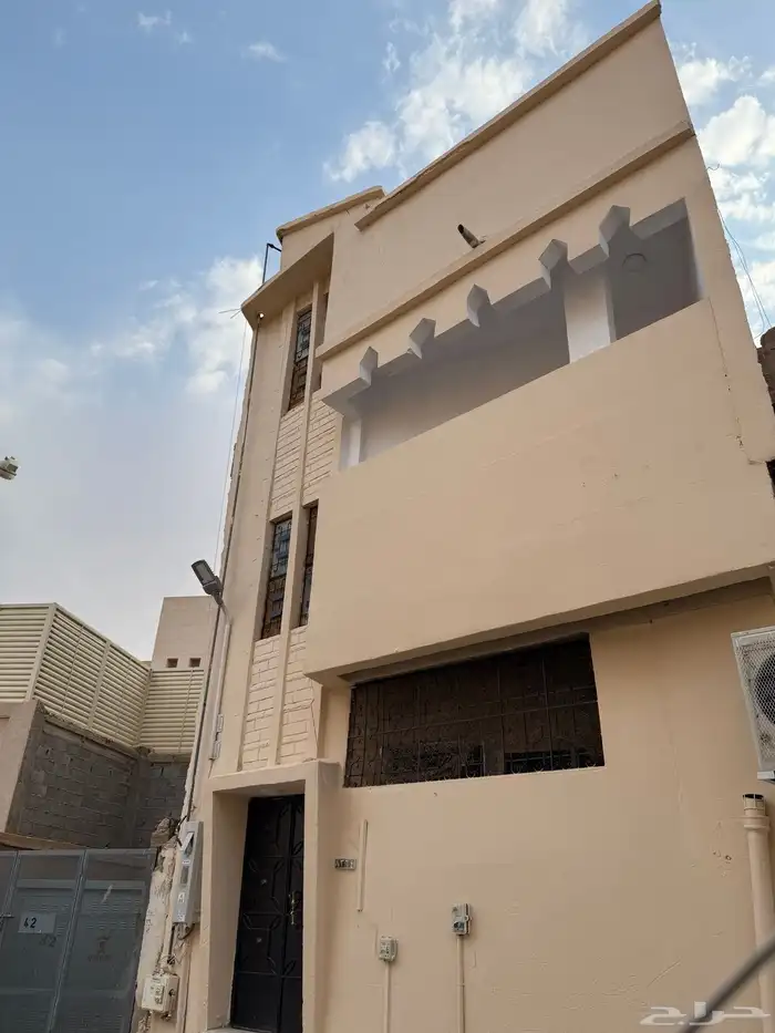 للبيع عمارة استثمارية بحي الشماس ببريدة 1