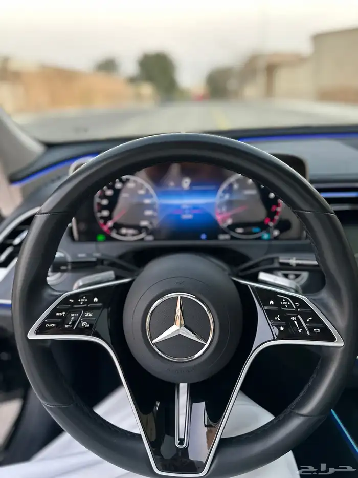مرسيدس E200 بحاله الوكاله داخل ابيض 2024 27