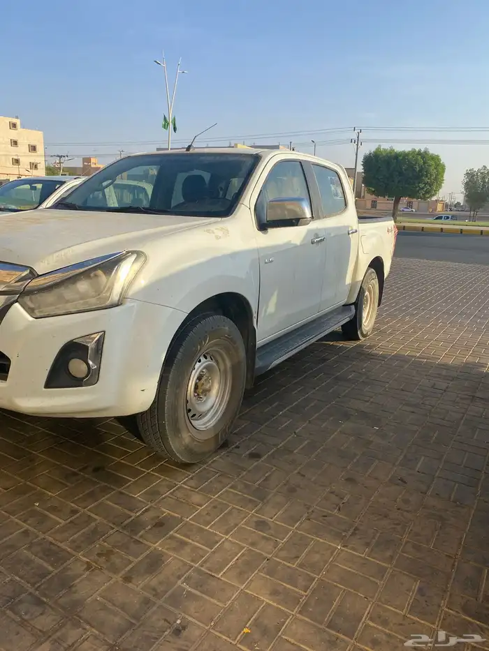 للبيع اسيزو 2020 باسمي وكاله ماشى 360 0