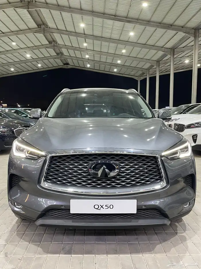 انفنتي كيو QX50 فتحه سقف سعودي(بنزين)2.0L 2