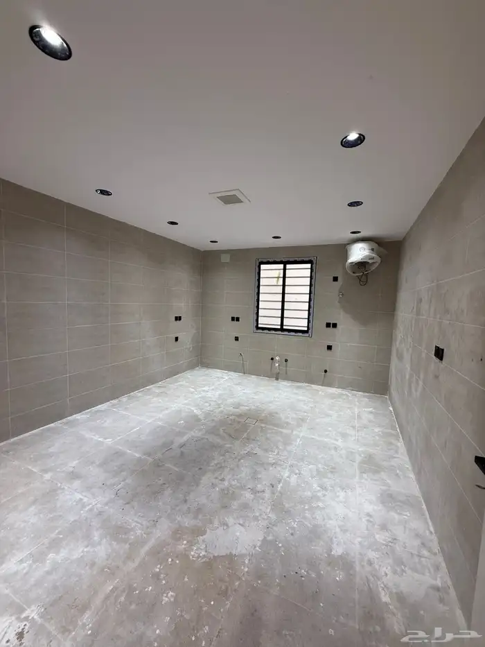 للبيع شقق ارضيه وعلويه بحى الضيافه خميس مشيط 17