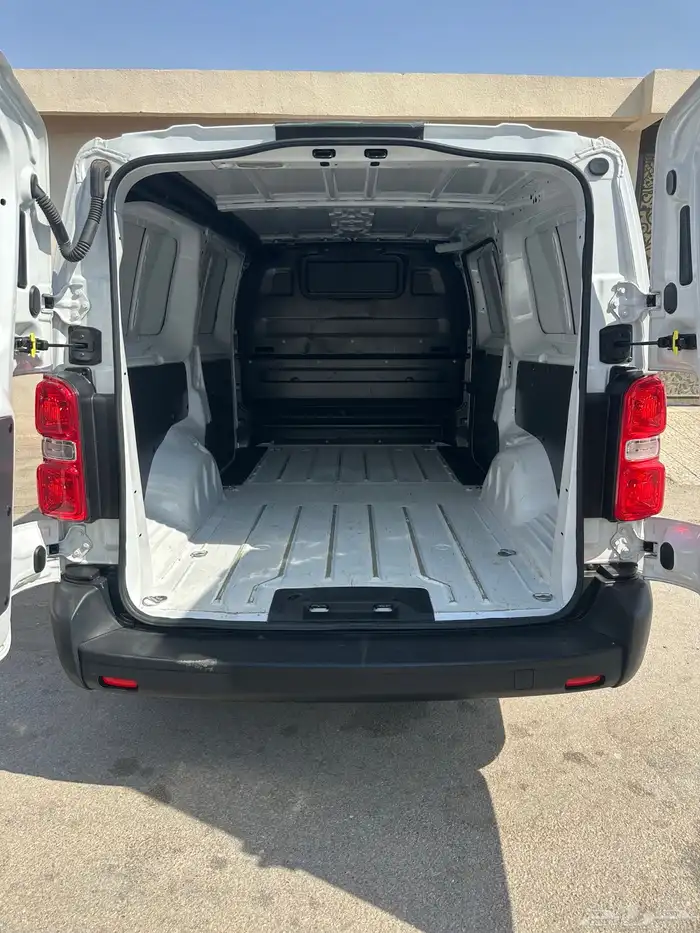بيجو اكسبيرت ديزل peugeot expert 2023 11