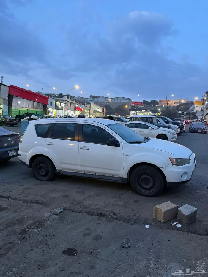 مستبيشي اوتلاندر 3